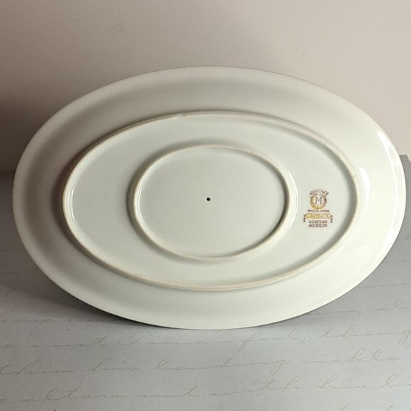 Noritake Laureate Gravy  Boat with Attached Underplate - Picture 7 of 11